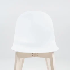 1665 Academy Connubia© Chaise scandinave en polypropylène et bois