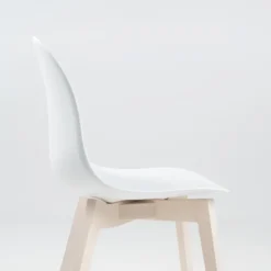 1665 Academy Connubia© Chaise scandinave en polypropylène et bois