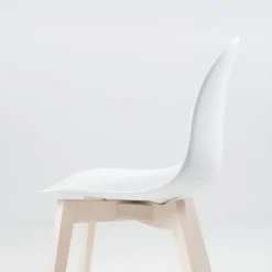 1665 Academy Connubia© Chaise scandinave en polypropylène et bois