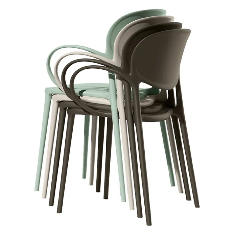 Abby Connubia® Fauteuil italien empilable en polypropylène recyclé