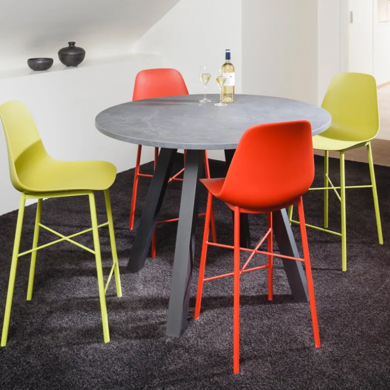 Cloe Tabouret snack moderne en polypropylène et métal