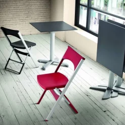 Compact Chaise pliante solide en technopolymère et métal aluminium