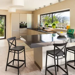 Cross Tabouret snack moderne en polypropylène avec dossier