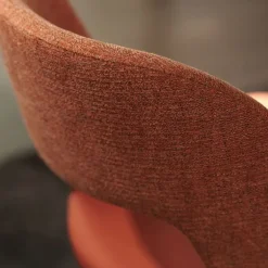 Evelyne Chaise moderne bimatière avec dossier ajouré