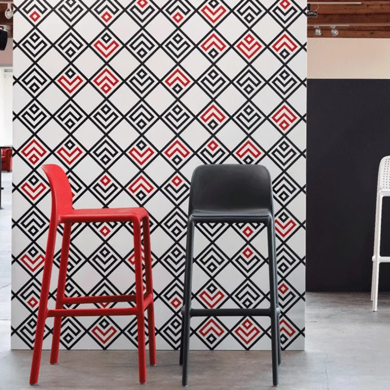 Faro Tabouret empilable en polypropylène