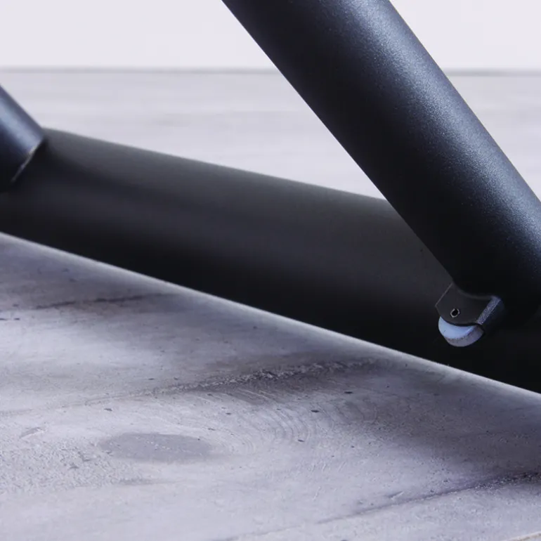 Géniale Table basse relevable petit espace en mélaminé