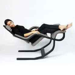 Gravity Varier® Fauteuil de relaxation en tissu et bois