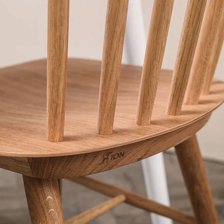 Ironica Ton® Chaise brasserie en bois
