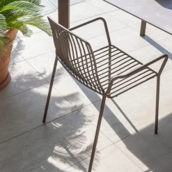 Jasmine Fauteuil de jardin design empilable en métal