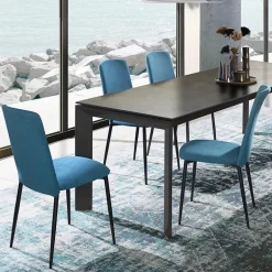 Joy Chaise de salle à manger contemporaine en tissu et pieds en métal