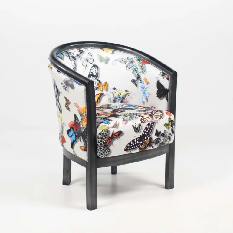 Julien Fauteuil tonneau pour salon fabrication française en tissu et bois massif