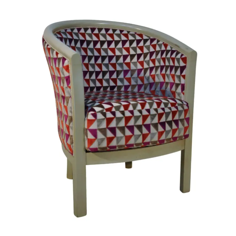 Julien Fauteuil tonneau pour salon fabrication française en tissu et bois massif