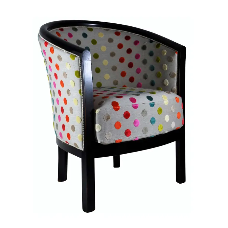 Julien Fauteuil tonneau pour salon fabrication française en tissu et bois massif