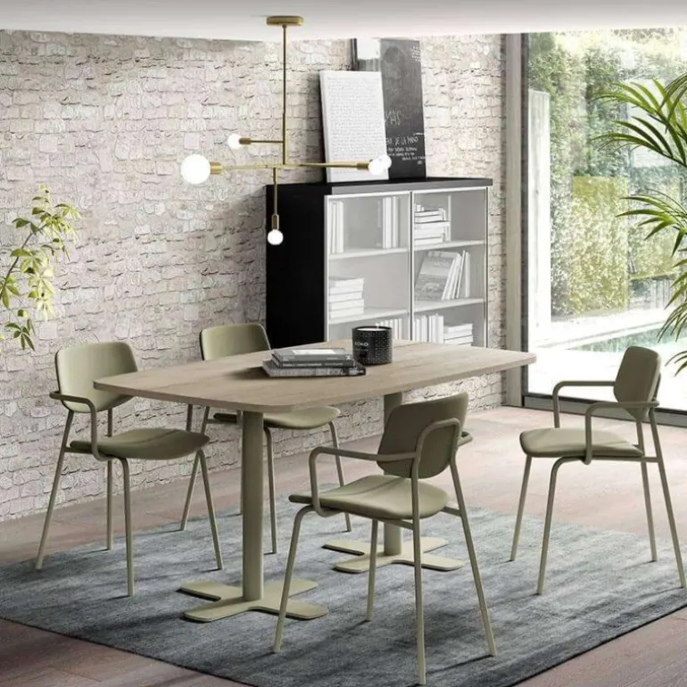 Lago Chaise avec accoudoirs vintage rembourrée en simili