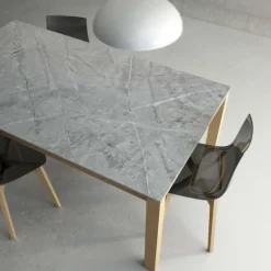 Lakera Table en Dekton avec pieds en bois massif