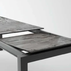 Lakera Table en Dekton rectangulaire extensible avec pieds en métal