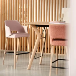 Lena Mobitec ® Tabouret de bar en tissu avec accoudoirs et pieds en bois