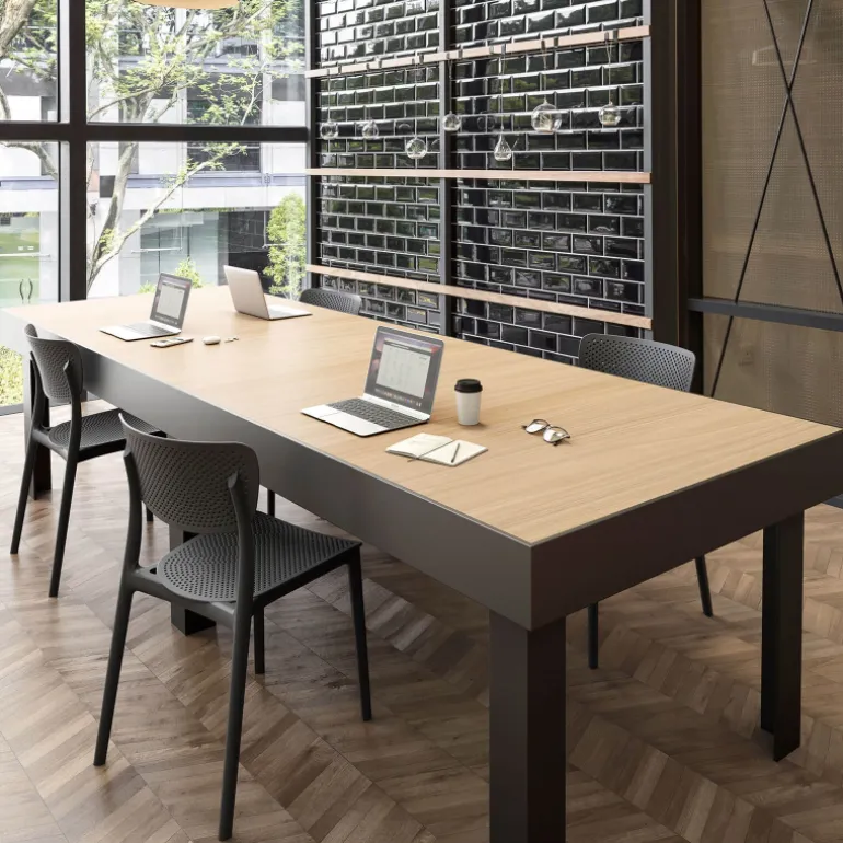 Lucy Chaise moderne en polypropylène micro perforé