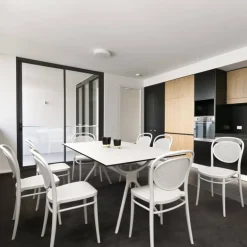 Marcel Chaise moderne empilable en polypropylène