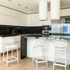 Marcel Tabouret snack moderne en polypropylène