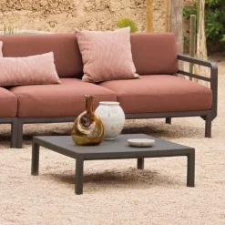 Maximo Table basse de jardin carrée en polypropylène recyclé