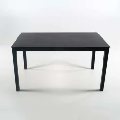 Millenium 4 Table rectangulaire en dekton et pieds en métal