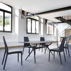 Miranda Chaise empilable en polypropylène