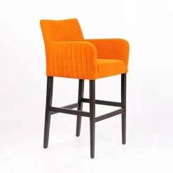 Moritz line Tabouret de bar en tissu avec accoudoirs dos matelassé et pieds en bois