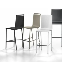 Nera Tabouret snack en métal et bois hauteur 65 cm