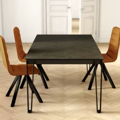 Okaso Table design en céramique et métal