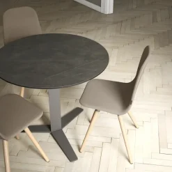 Peliccan Table ronde petit espace en céramique et métal