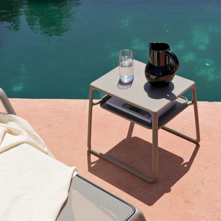 Pop Table basse de jardin carrée empilable en polypropylène