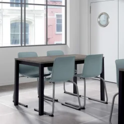 Proza Chaise pied luge inversé empilable en métal coque polypropylène