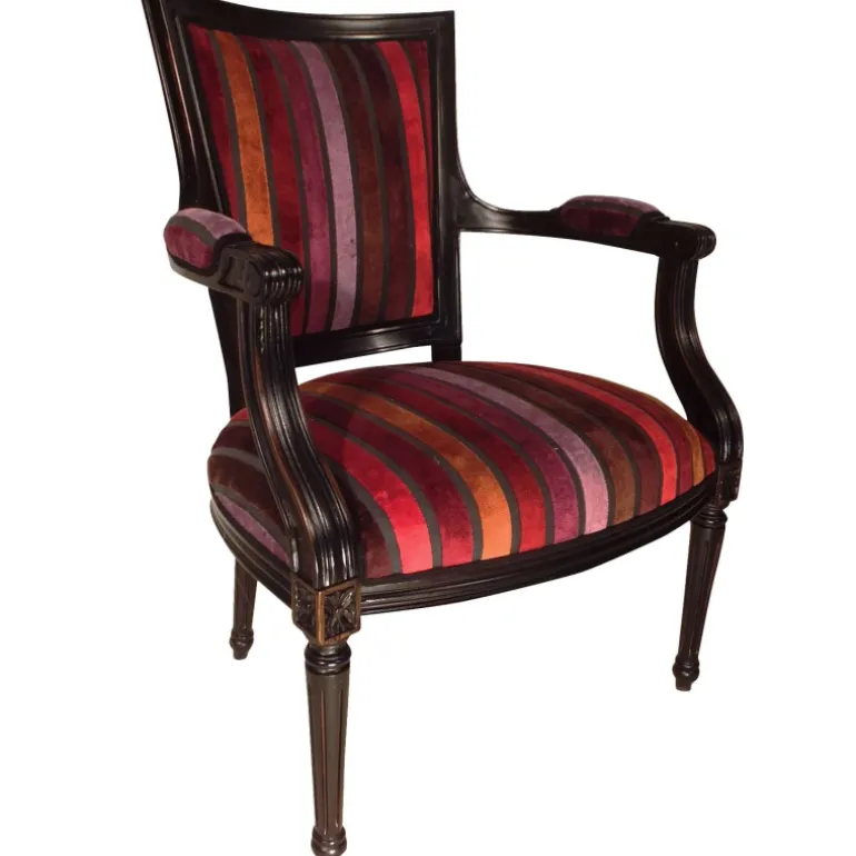 Quentin Fauteuil cabriolet Louis 16 fabrication française en tissu et bois massif