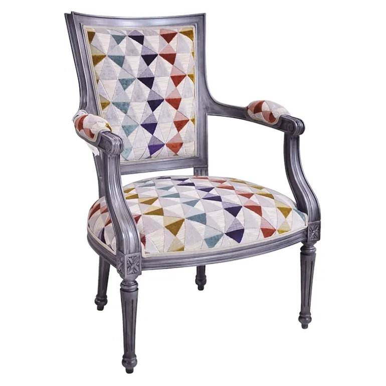 Quentin Fauteuil cabriolet Louis 16 fabrication française en tissu et bois massif