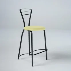 Rebecca Tabouret haut avec dossier et pieds en métal fabriqué en France