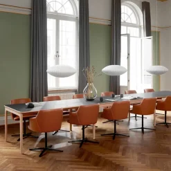 SM26/27 Table danoise extensible en bois massif et en stratifié noir