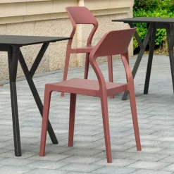 Snow Chaise d'extérieur empilable design en polypropylène