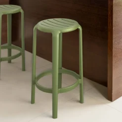 Tom Tabouret snack sans dossier en polypropylène