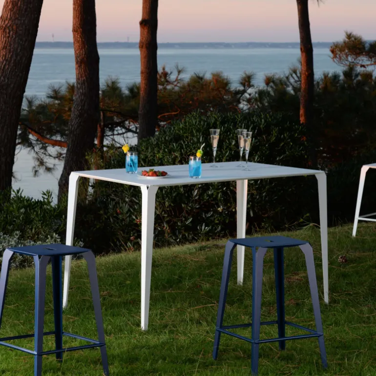 Valence Carrier® Table snack industrielle rectangulaire pour jardin en métal