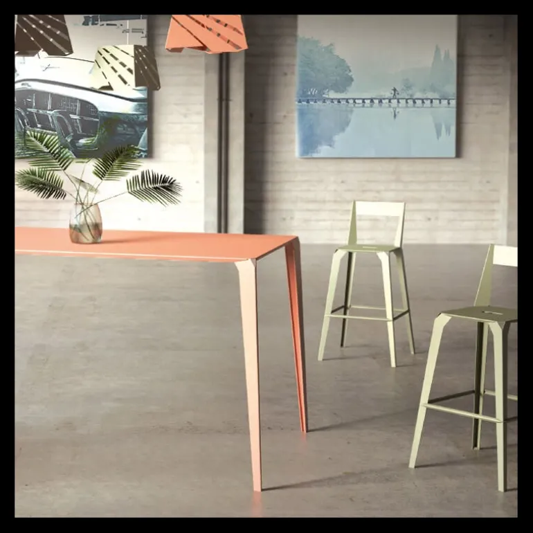 Valence Carrier® Tabouret snack industriel français en métal avec dossier