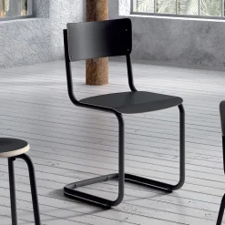 Vintage Chaise rétro style écolier avec pieds en luge