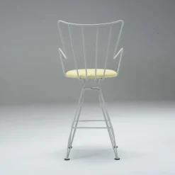 Well Carrier® Tabouret snack design en synthétique et métal